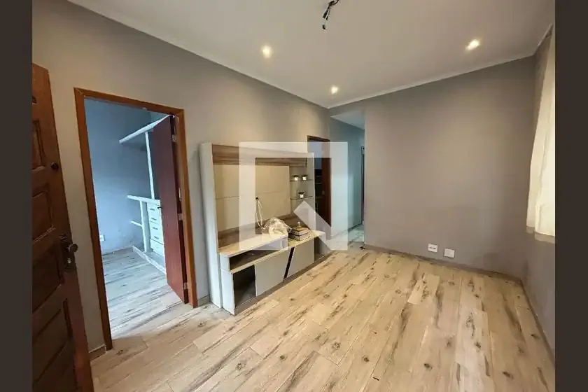 Casa / Sobrado para Locação em Rio de Janeiro/RJ - Marechal Hermes - 3 Quartos