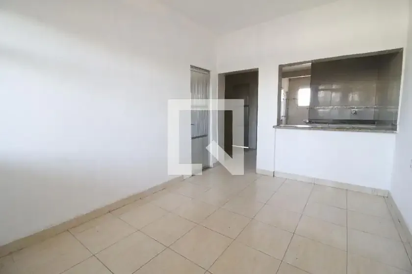 Casa / Sobrado para Locação em Rio de Janeiro/RJ - Curicica - 2 Quartos