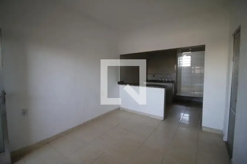 Casa / Sobrado para Locação em Rio de Janeiro/RJ - Curicica - 3 Quartos