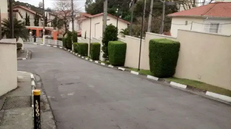Casa / Sobrado em Condomínio para Locação em São Paulo/SP - Jardim Regina - 2 Quartos