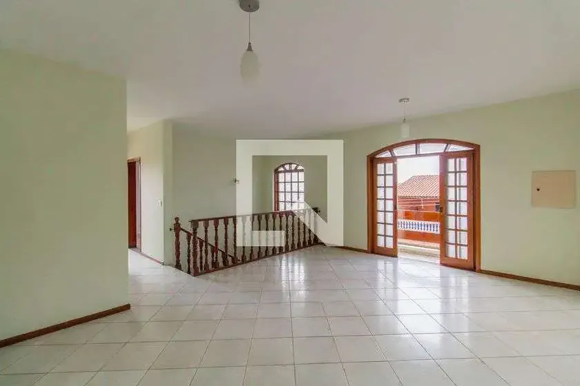 Casa / Sobrado para Locação em São Paulo/SP - Ponte Rasa - 3 Quartos