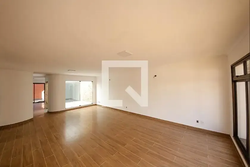 Casa / Sobrado para Locação em São Paulo/SP - Jardim Avelino - 4 Quartos