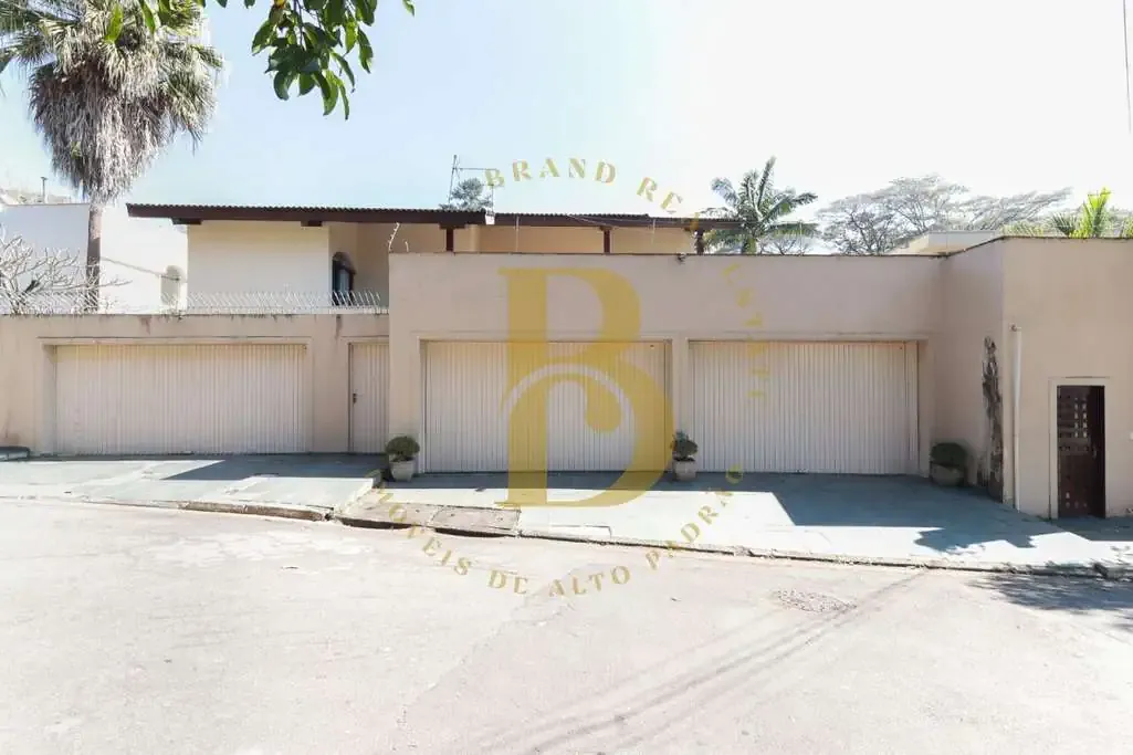 Casa / Sobrado em Condomínio para Locação em São Paulo/SP - Jardim dos Estados - 5 Quartos