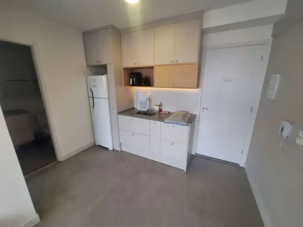 Apartamento para Locação em São Paulo/SP - Jardim Trussardi - 11 Quartos