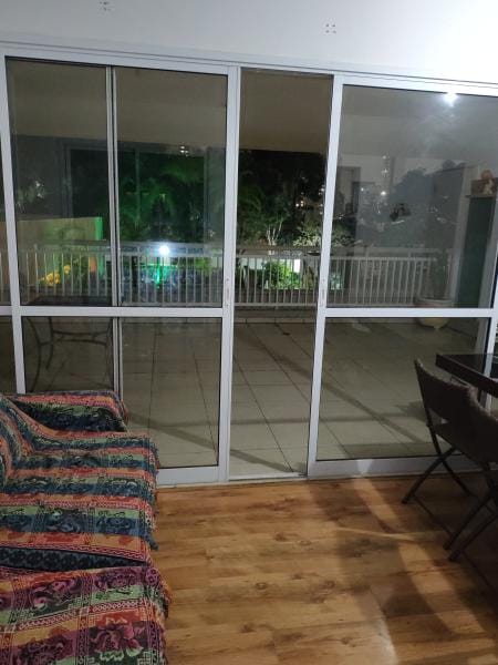 Quarto suite em condomínio com infra completa