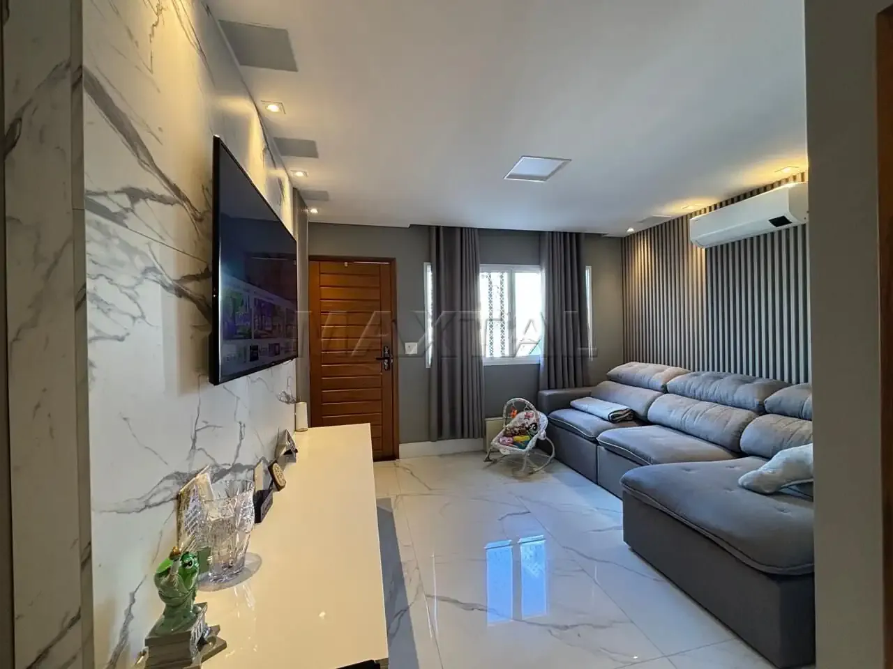 Casa / Sobrado para Locação em São Paulo/SP - Chora Menino - 3 Quartos