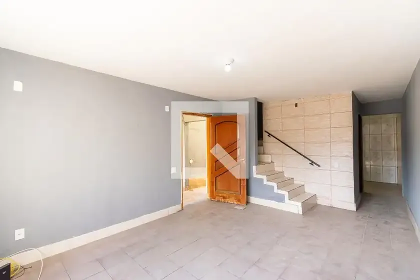 Casa / Sobrado para Locação em São Paulo/SP - Sapopemba - 2 Quartos