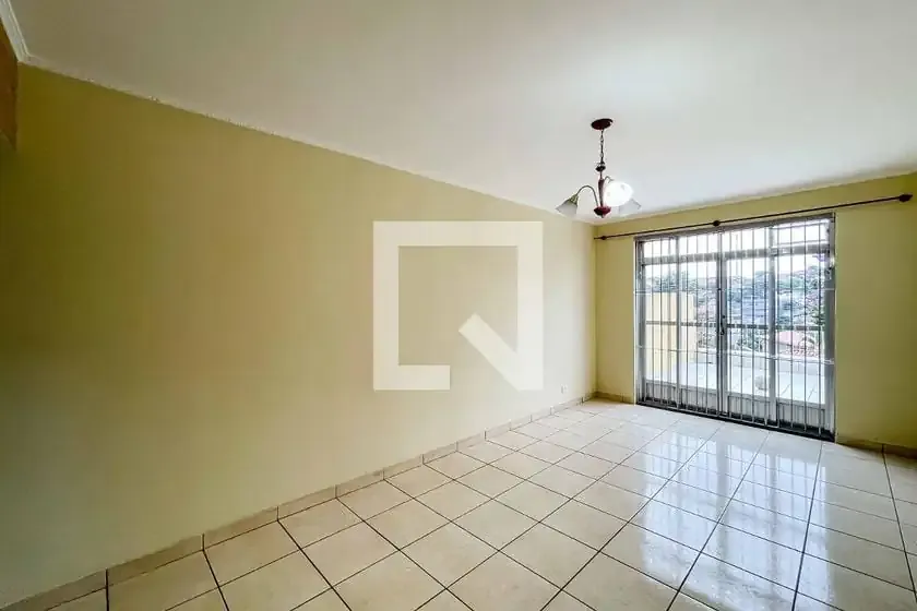 Casa / Sobrado para Locação em São Paulo/SP - Vila Santa Maria - 3 Quartos