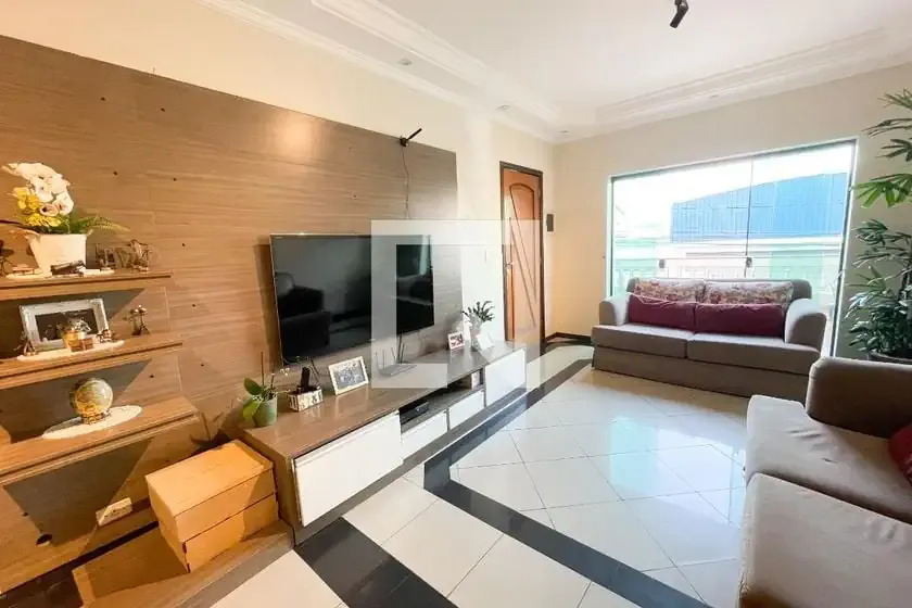 Casa / Sobrado para Locação em São Paulo/SP - Jardim Santo Elias - 3 Quartos