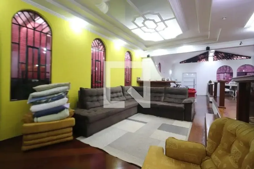 Casa / Sobrado para Locação em São Paulo/SP - Vila Santa Clara - 3 Quartos