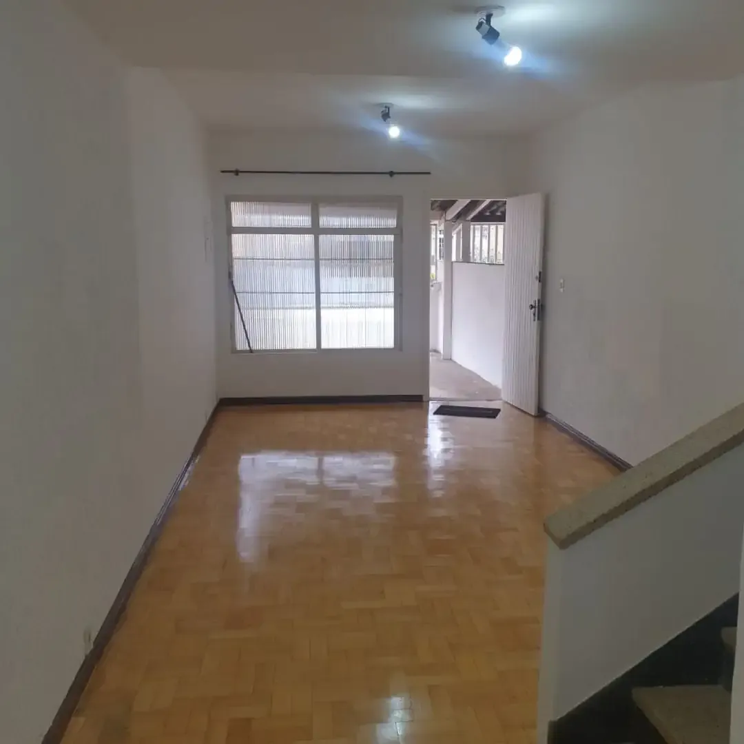 Casa / Sobrado para Locação em São Paulo/SP - Vila Leonor - 2 Quartos