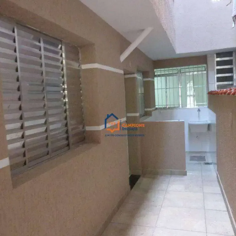 Casa / Sobrado para Locação em São Paulo/SP - Cachoeirinha - 3 Quartos