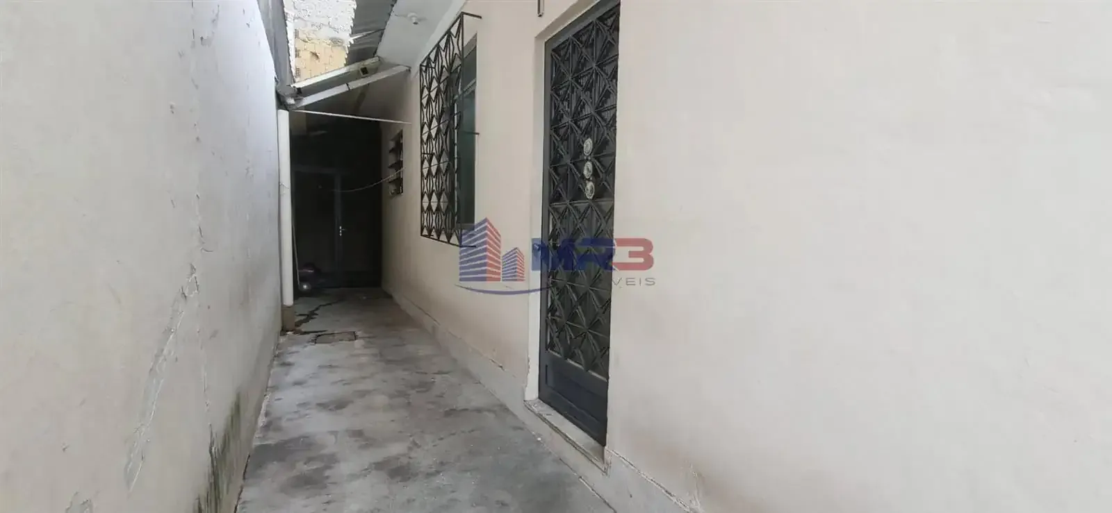 Casa / Sobrado para Locação em Rio de Janeiro/RJ - Rocha Miranda - 1 Quartos