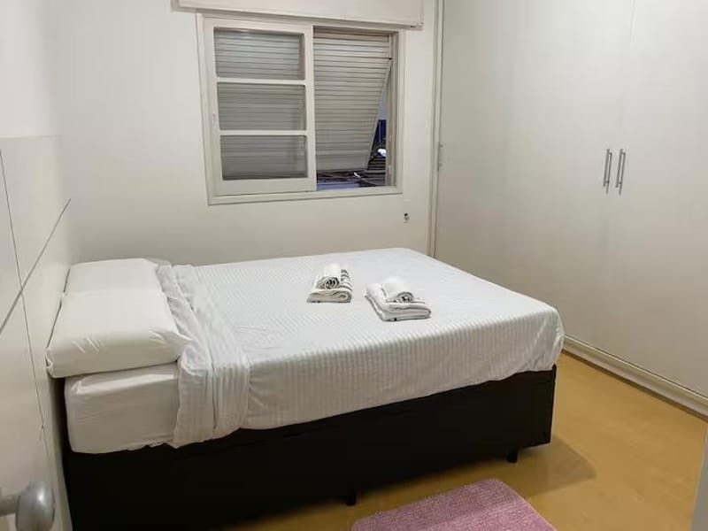 Quarto Aconchegante - Berrini