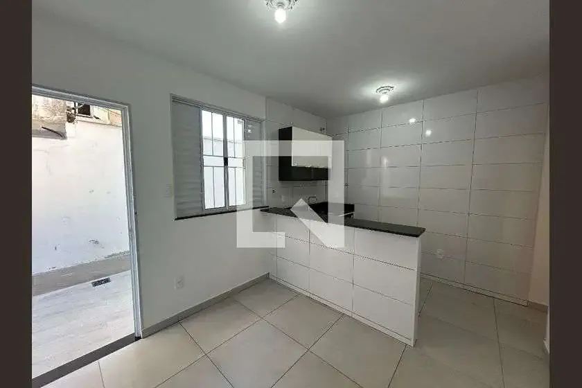 Casa / Sobrado para Locação em Rio de Janeiro/RJ - Bento Ribeiro - 1 Quartos