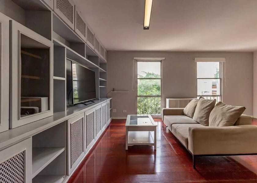Quarto mobiliado a 5 minutos a pé da estação Brooklin