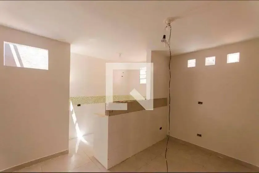 Casa / Sobrado em Condomínio para Locação em São Paulo/SP - Vila Nhocune - 1 Quartos