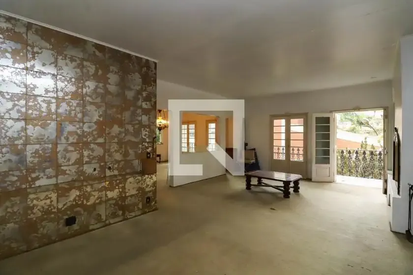 Casa / Sobrado para Locação em São Paulo/SP - Jardim Guedala - 4 Quartos