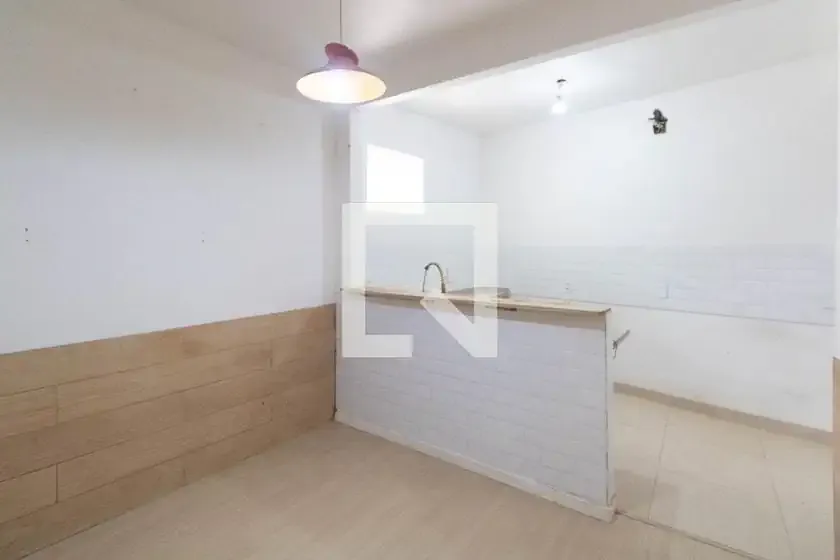 Casa / Sobrado para Locação em Rio de Janeiro/RJ - Senador Vasconcelos - 2 Quartos