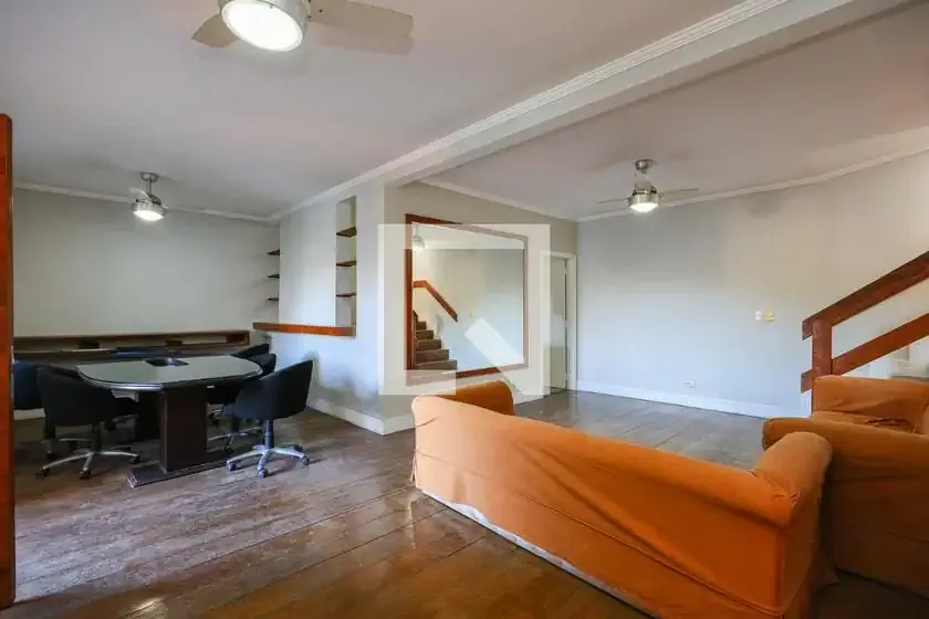 Casa / Sobrado para Locação em São Paulo/SP - Jardim Guedala - 3 Quartos