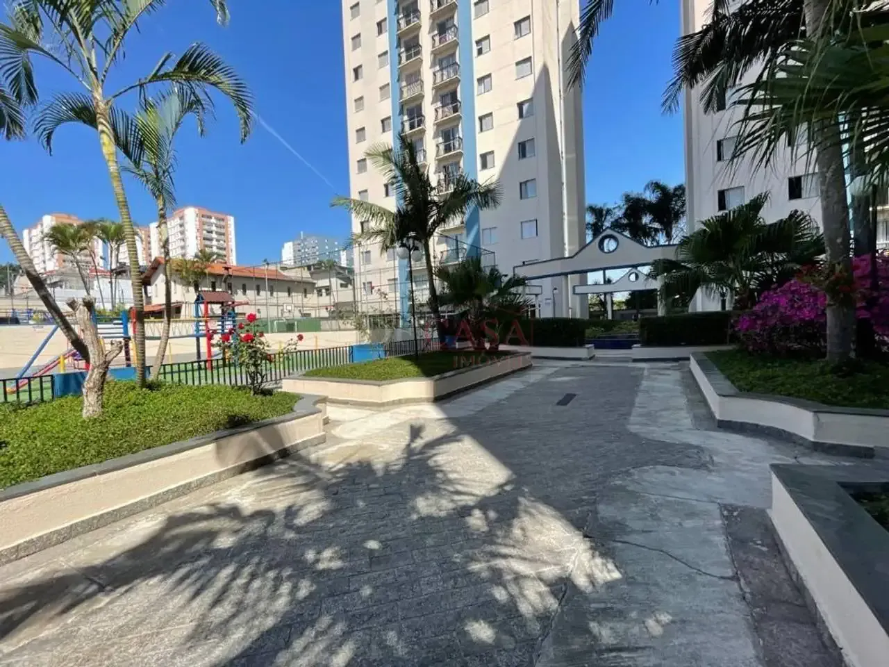 Apartamento para Locação em São Paulo/SP - Vila Carmosina - 2 Quartos