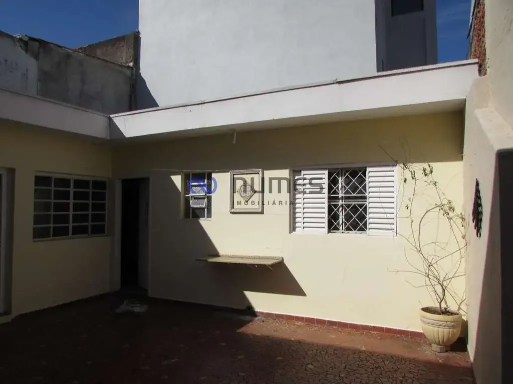 Casa / Sobrado para Locação em São Paulo/SP - Vila Romero - 1 Quartos