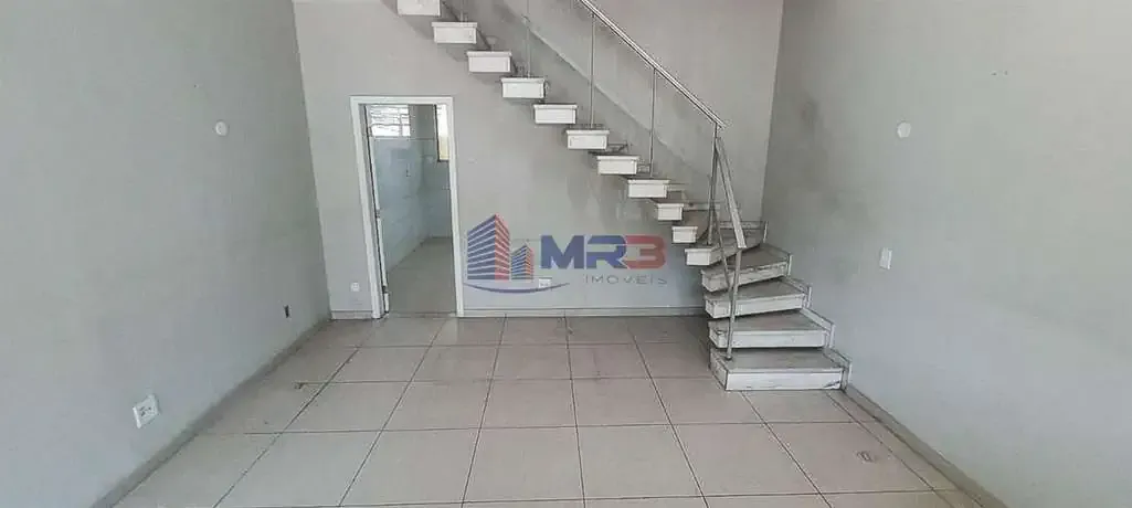 Casa / Sobrado Comercial para Locação em Rio de Janeiro/RJ - Portuguesa - 2 Quartos