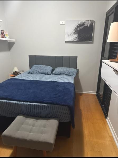 Quarto em apartamento de alto padrão na vila Mariana