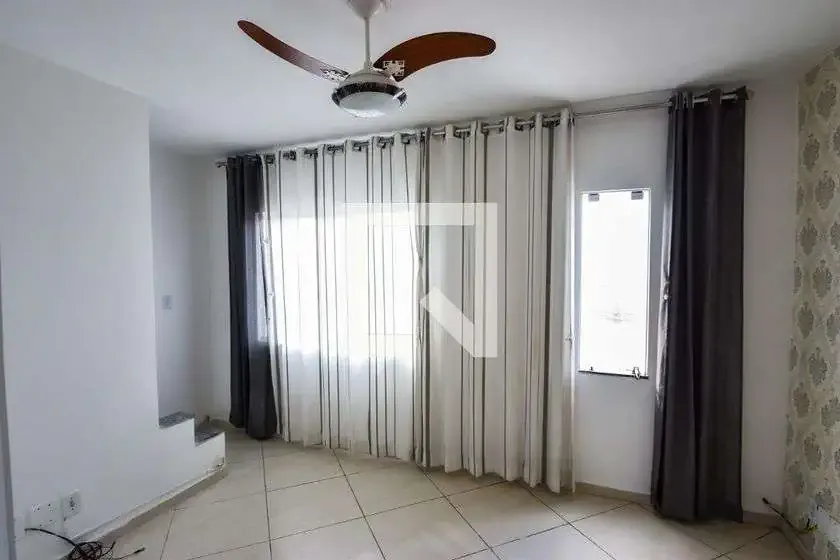 Casa / Sobrado para Locação em Rio de Janeiro/RJ - Piedade - 2 Quartos