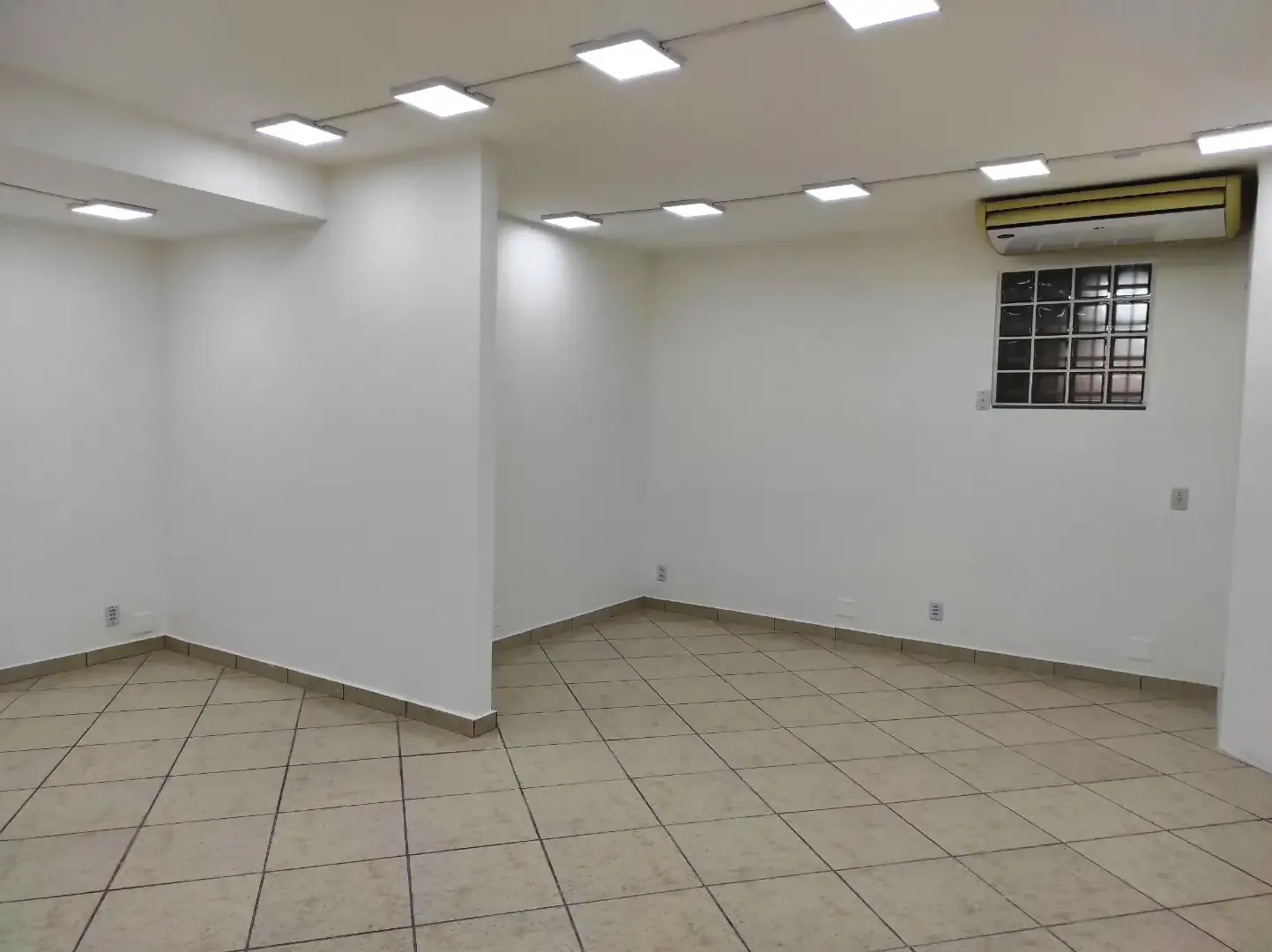 Conj. Comercial / Sala para Locação em Rio de Janeiro/RJ - Méier