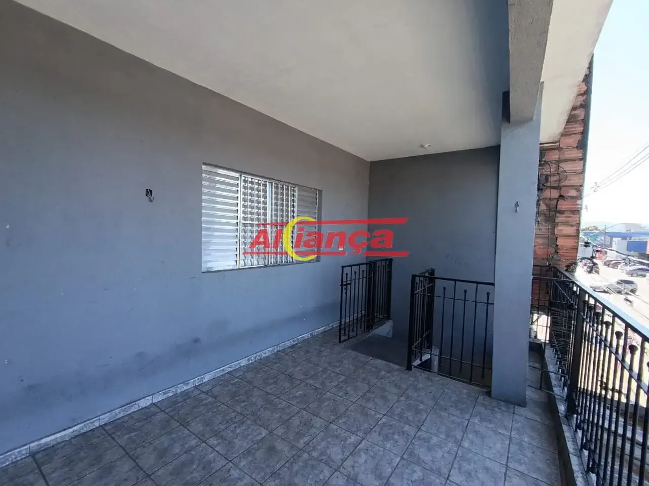 Casa / Sobrado para Locação em Guarulhos/SP - Jardim Presidente Dutra - 2 Quartos