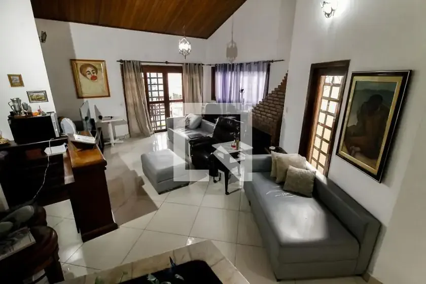 Casa / Sobrado para Locação em São Paulo/SP - Jardim Monte Kemel - 5 Quartos