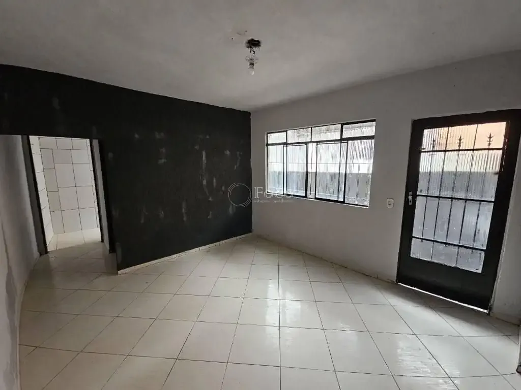 Casa / Sobrado para Locação em Guarulhos/SP - Parque Jandaia - 1 Quartos