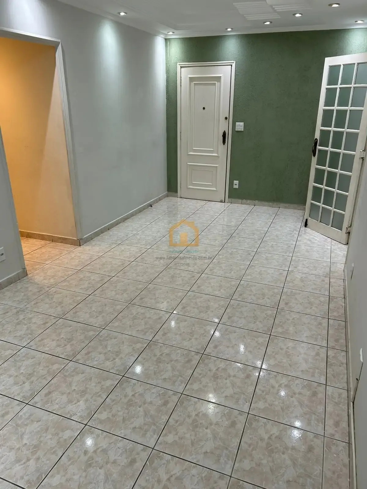 Apartamento para Locação em Santos/SP - Campo Grande - 2 Quartos