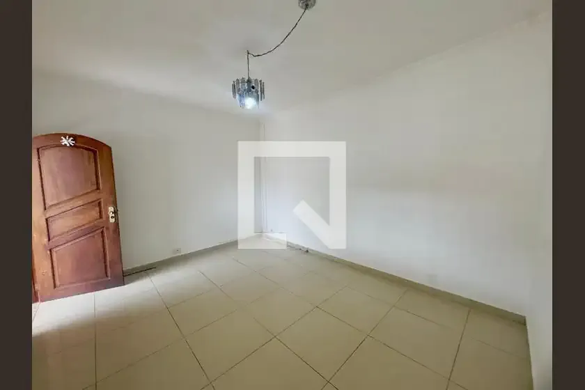 Casa / Sobrado para Locação em Guarulhos/SP - Jardim Arapongas - 3 Quartos