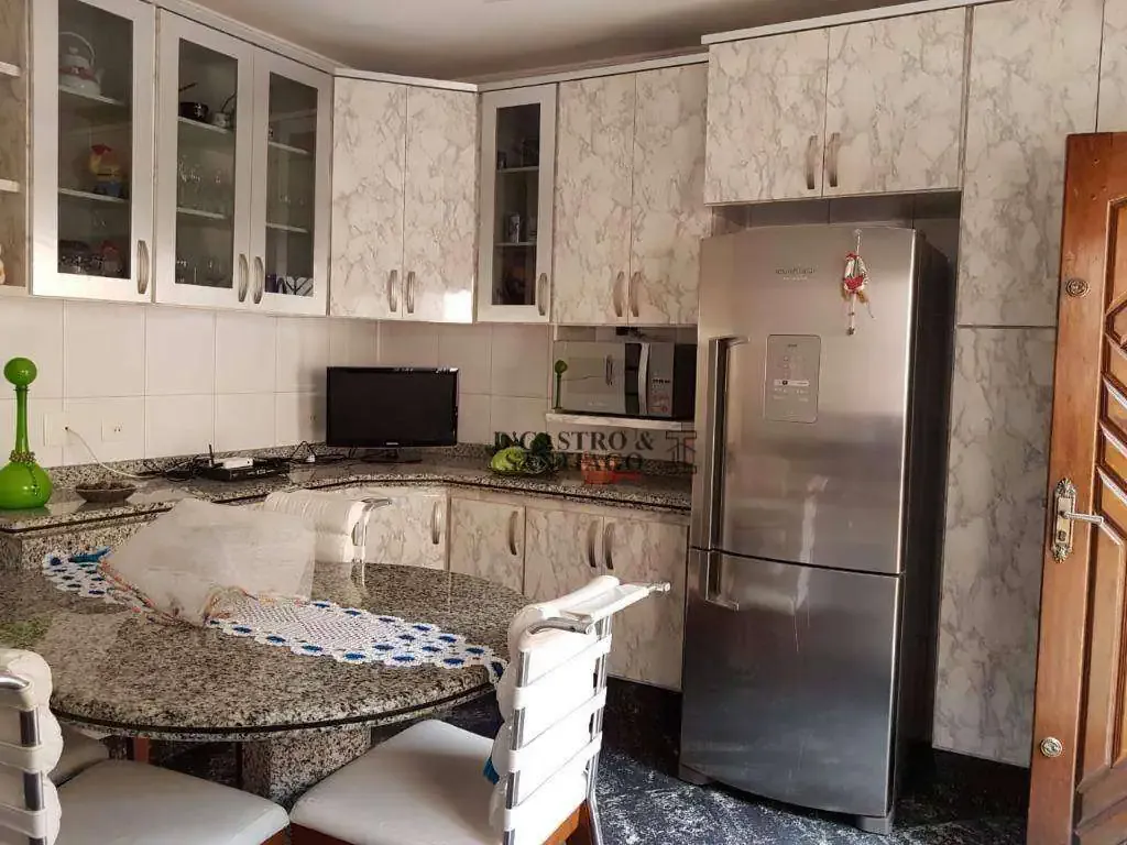 Casa / Sobrado para Venda em São Paulo/SP - Água Rasa - 3 Quartos