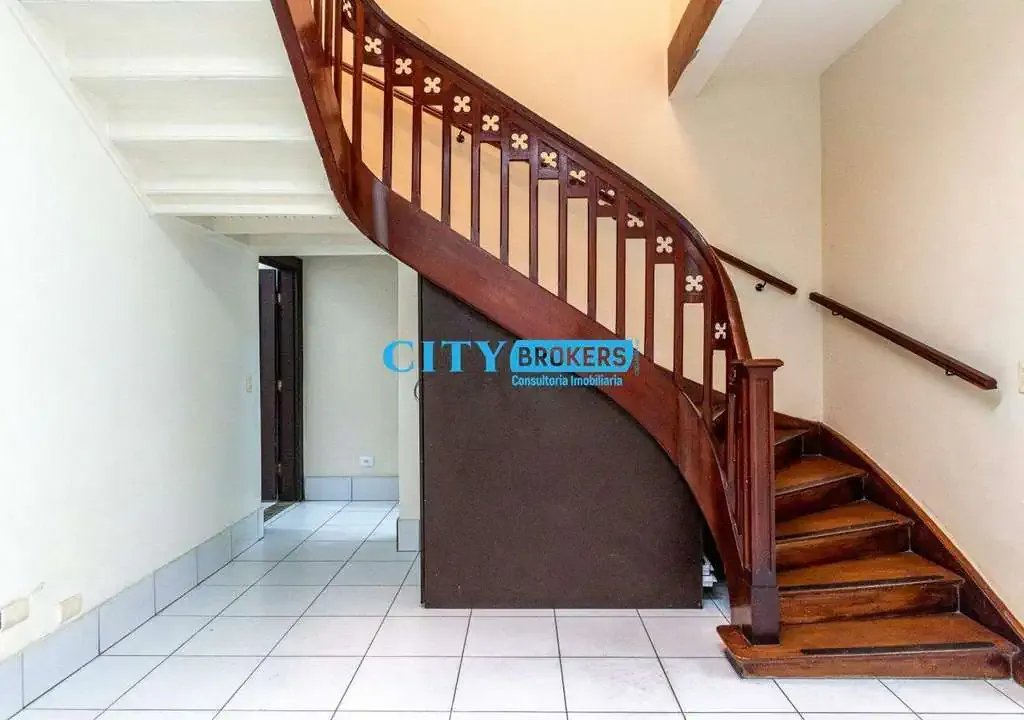 Casa / Sobrado para Locação em São Paulo/SP - Bela Vista - 17 Quartos