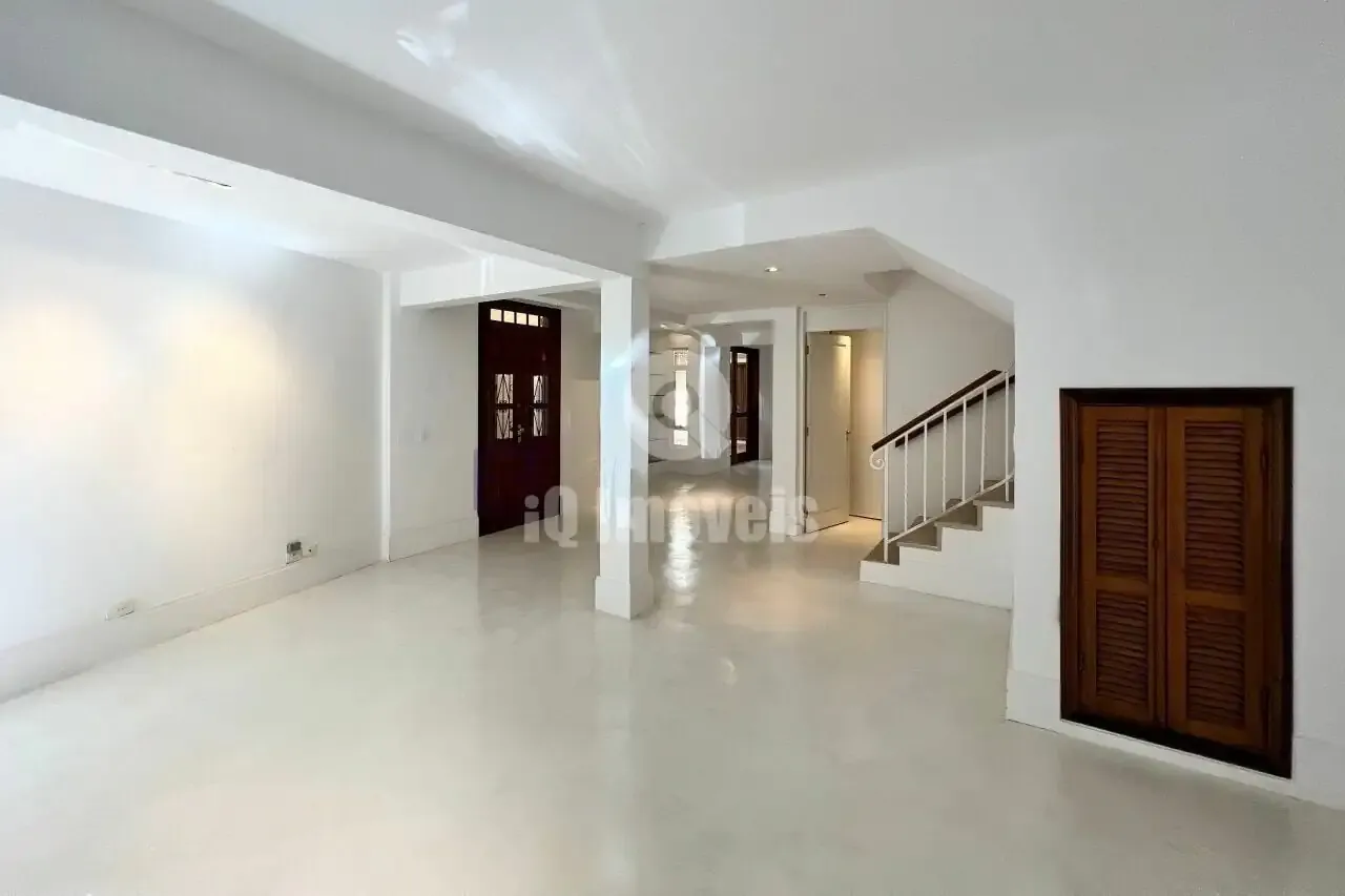 Casa / Sobrado para Venda em São Paulo/SP - Jardim Paulistano - 4 Quartos