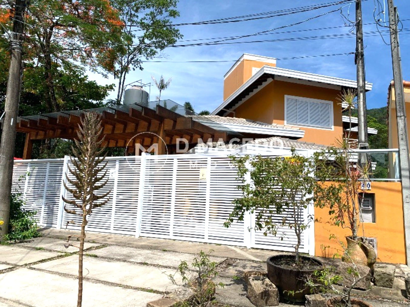 Casa / Sobrado para Locação em Ubatuba/SP - Lagoinha - 4 Quartos