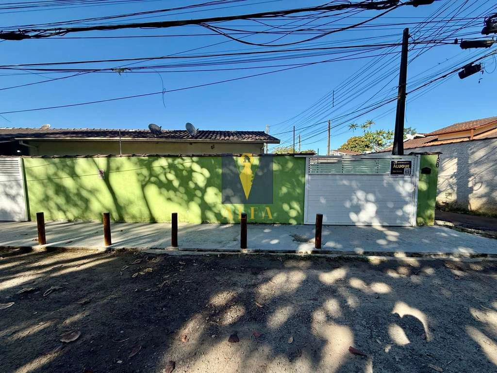 Casa / Sobrado para Locação em Ubatuba/SP - Enseada - 2 Quartos