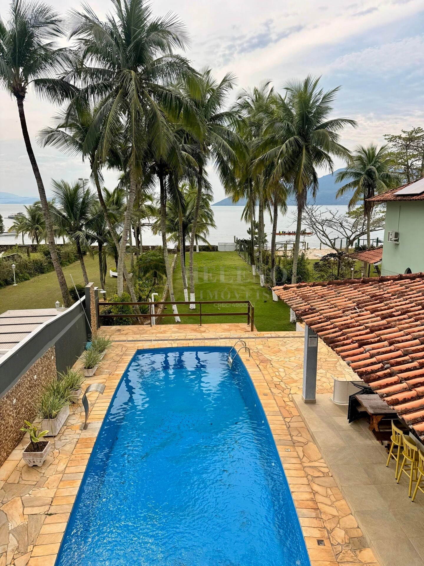 Casa / Sobrado para Venda em São Sebastião/SP - São Francisco da Praia - 4 Quartos