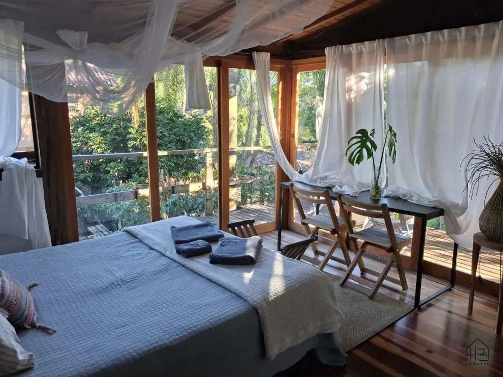 Casa / Sobrado para Locação em Ilhabela/SP - Costa Bela - 6 Quartos