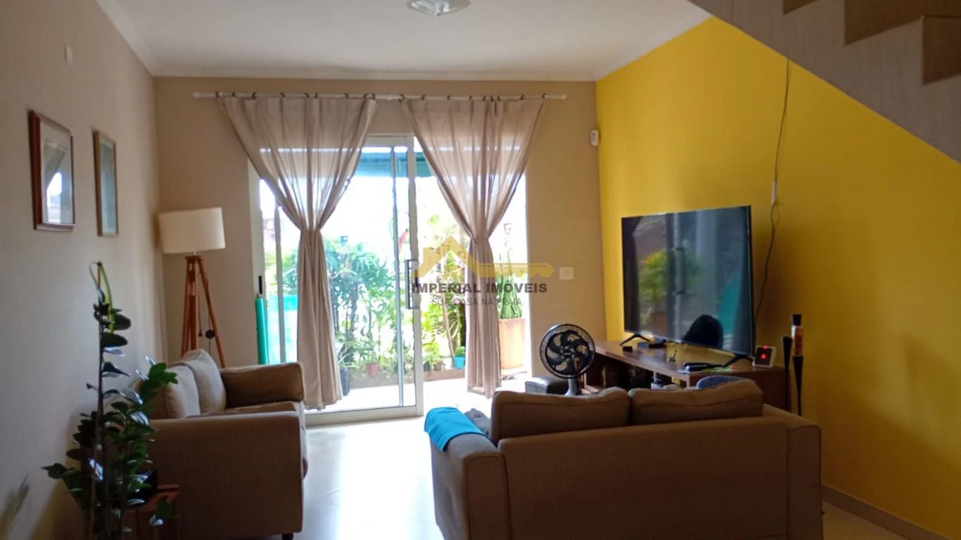 Casa / Sobrado para Venda em São Sebastião/SP - Enseada - 4 Quartos
