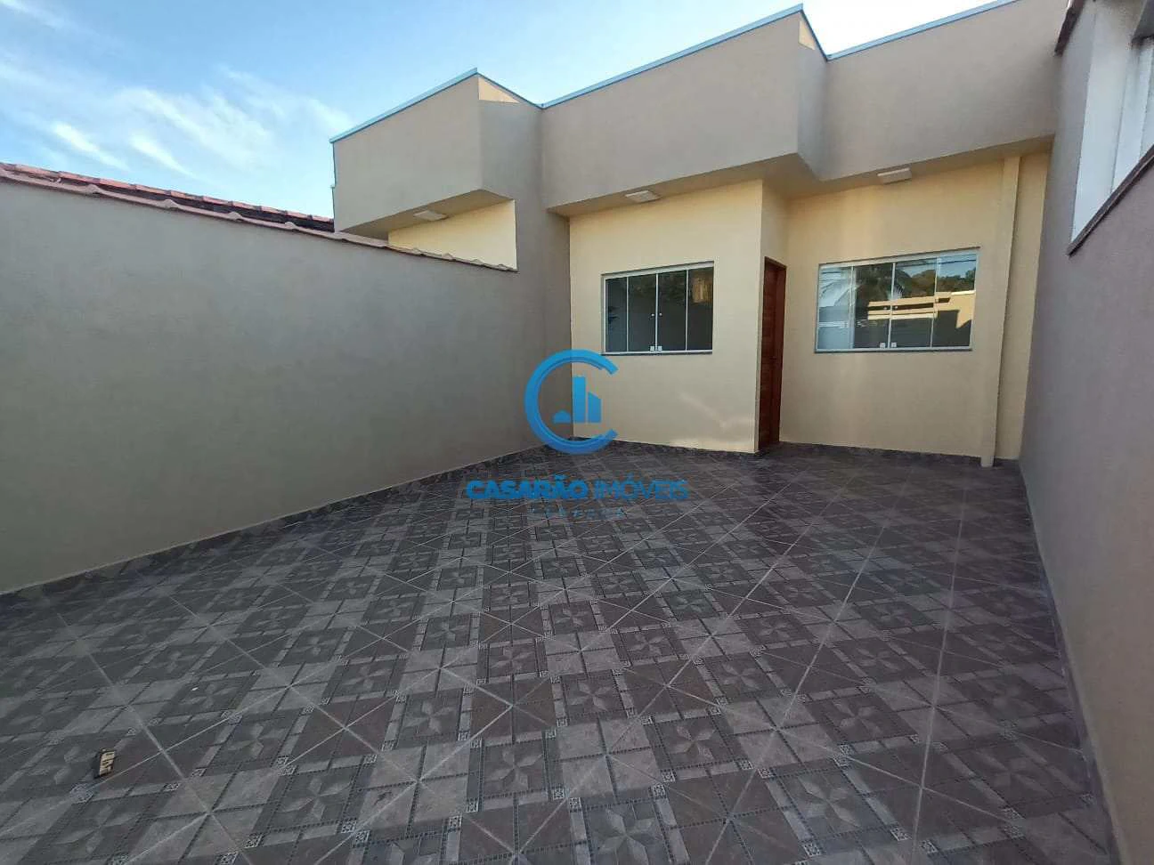 Casa / Sobrado para Locação em São Sebastião/SP - Canto do Mar - 3 Quartos