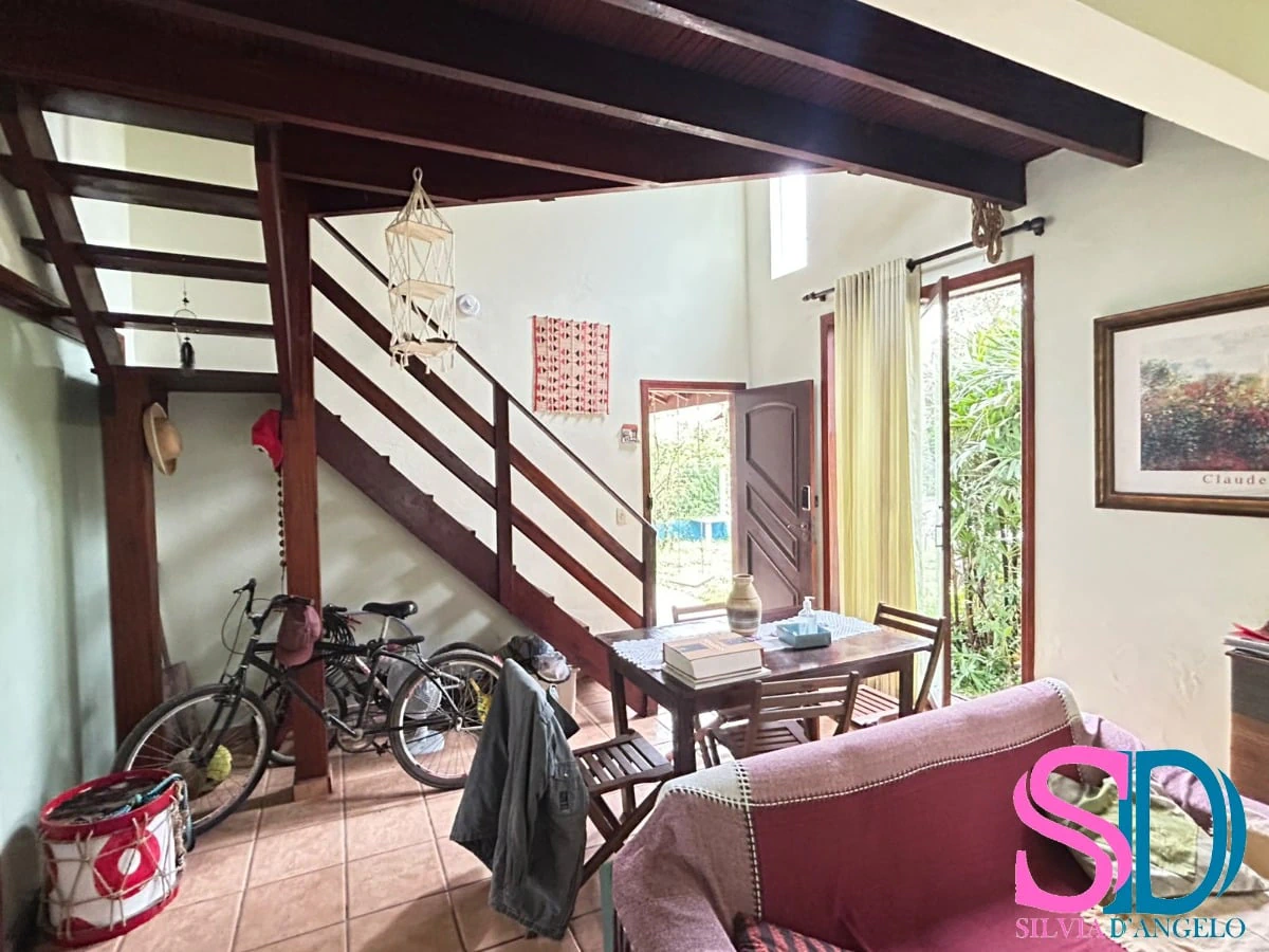 Casa / Sobrado para Locação em Ubatuba/SP - Horto Florestal - 4 Quartos