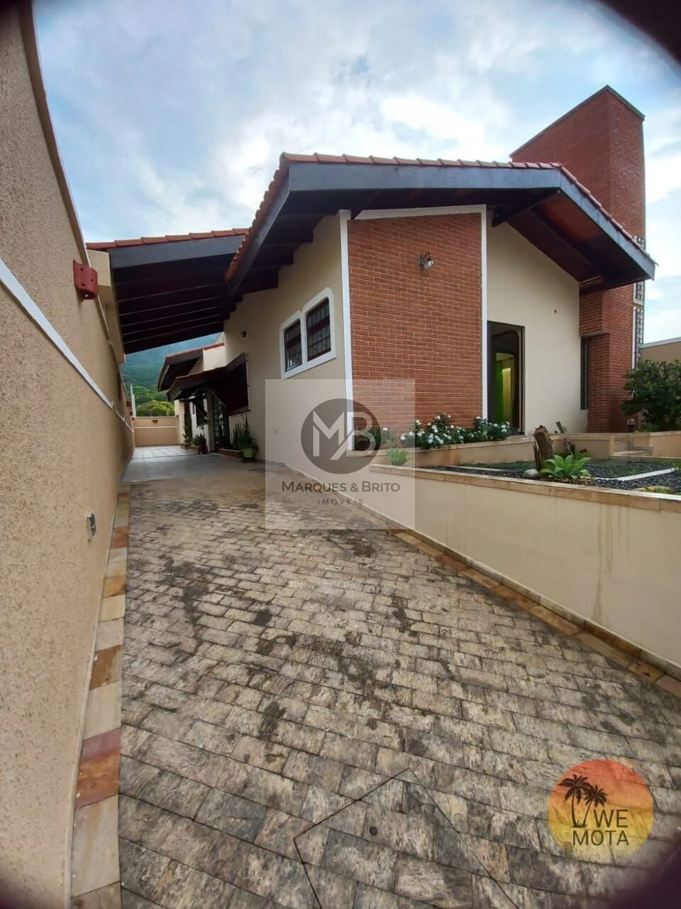 Casa / Sobrado para Locação em Peruíbe/SP - Guaraú - 4 Quartos