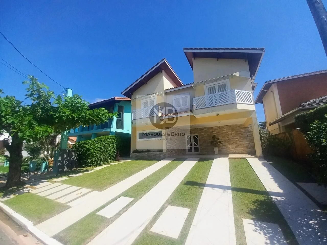 Casa / Sobrado para Locação em Peruíbe/SP - Bougainville Residencial I - 4 Quartos