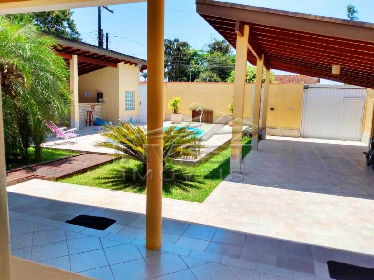 Casa / Sobrado para Locação em Ubatuba/SP - Jardim Samambaia - 2 Quartos