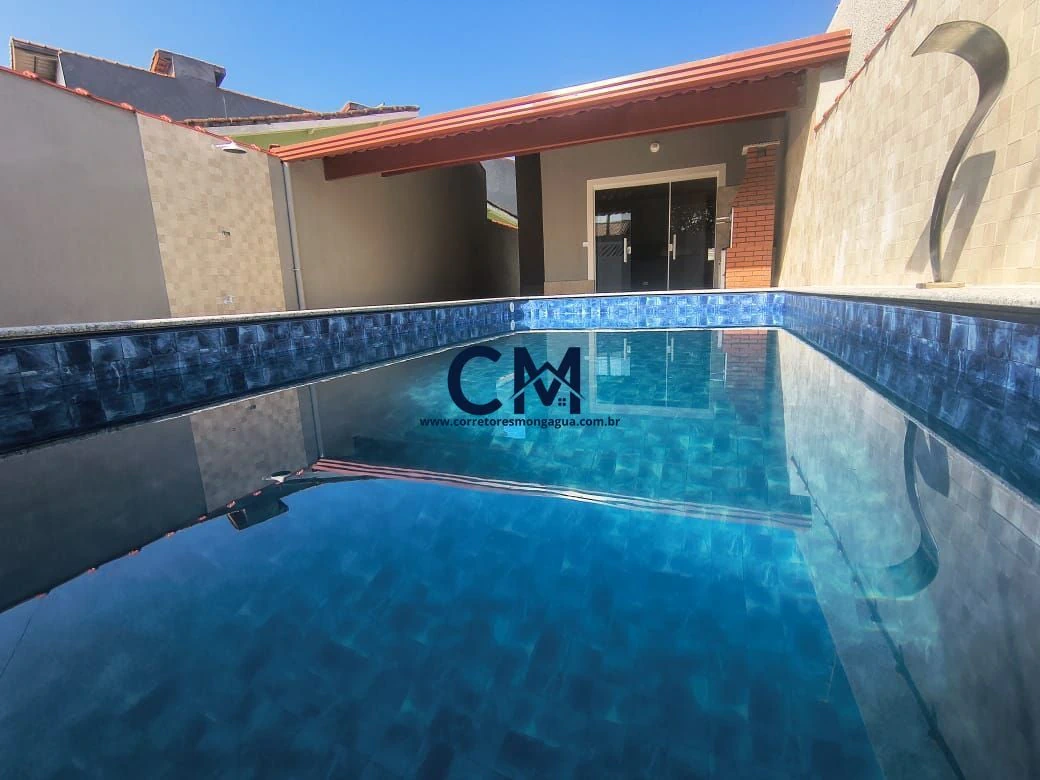 Casa / Sobrado para Venda em Mongaguá/SP - Florida Mirim - 3 Quartos
