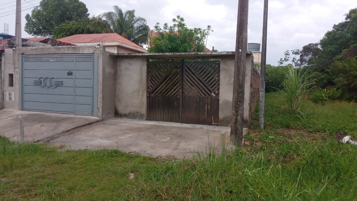 Casa em itanhaem